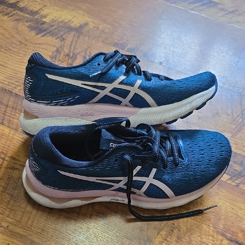 Asics Gel Nimbus Womens Size 8.5